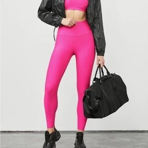 Alo Yoga 7/8 leggings XS NWT